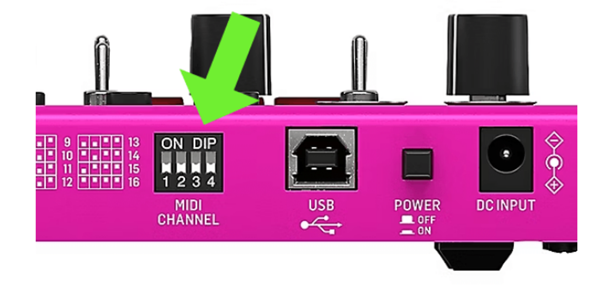 DIP-переключатели MIDI CHANNEL на синтезаторе